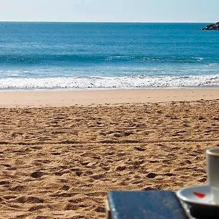 Friendly * Peniche